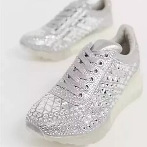 Steve Madden Carissa Rhinestone Sneakers Sz 8.5